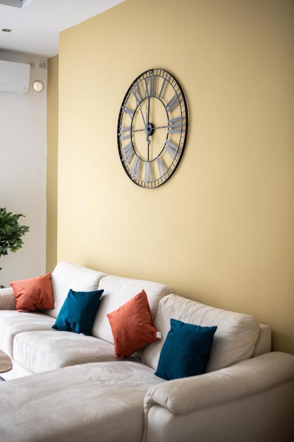 Entire Luxury Sliema Townhouse Steps From Beach Esterno foto